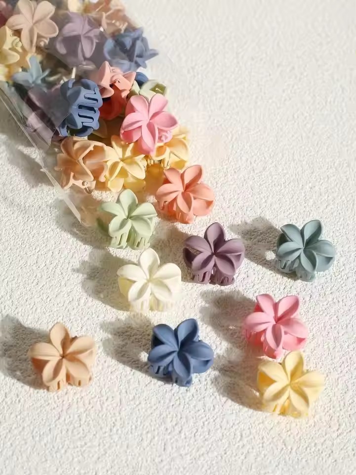10/15 個 4 センチメートルヘアクロークリップ甘い色混 - Travel Accessories For Girls のレビューと価格