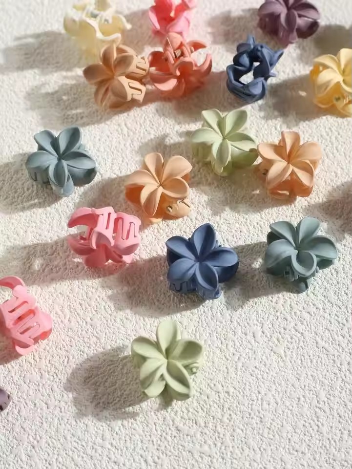 10/15 個 4 センチメートルヘアクロークリップ甘い色混 - Travel Accessories For Girls のレビューと価格